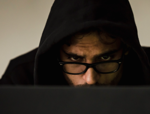 Аферисты при помощи нейросети подделывают голосовые в Telegram и вымогают деньги