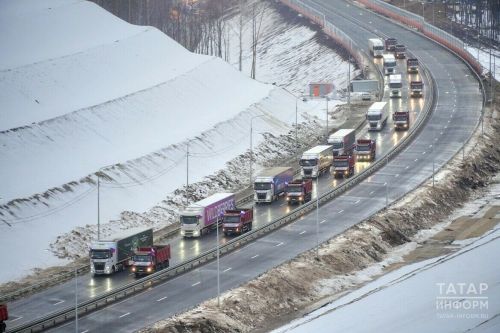 На трассах в Татарстане возобновили движение автобусов, маршрутных такси и грузовиков
