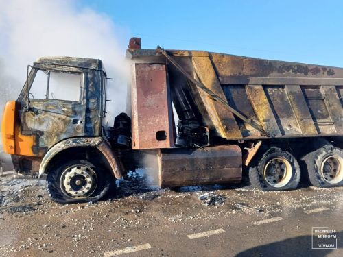 В Пестречинском районе на трассе загорелся КамАЗ
