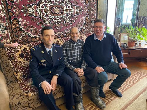 Поздравили с праздником ветерана войны из села Новое Шигалеево