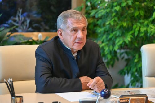 Минниханов поздравил с Днем государственного герба Республики Татарстан