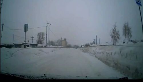 Автоинспектор в РТ спас задыхающегося ребенка, к которому скорая ехала, но увязла в снегу