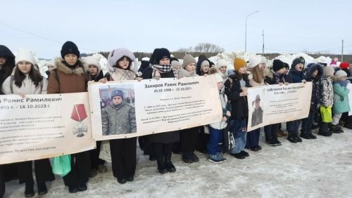 Школьники проехали на лыжах от Ленино-Кокушкино до Пестрецов