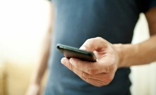 Появилась новая схема обмана: злоумышленники предлагают сдать налоговую декларацию по ссылке