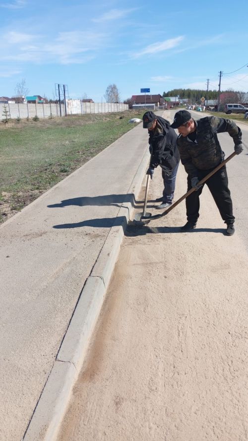 Пестречинцы массово выходят на борьбу с мусором