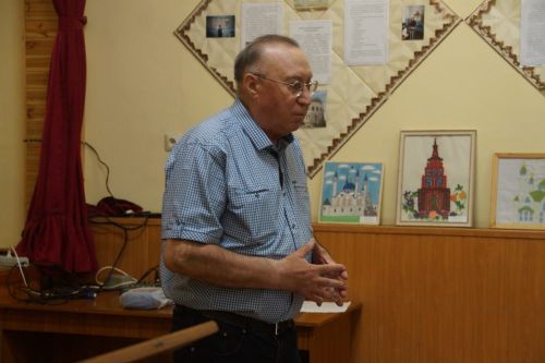 Ученики Шалинской школы встретились с опытным фотокорреспондентом района