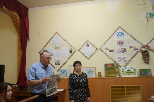Ученики Шалинской школы встретились с опытным фотокорреспондентом района