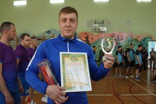 Шалинский «Легион» стал трехкратным чемпионом района по волейболу