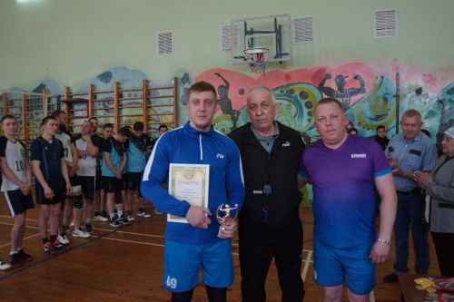Шалинский «Легион» стал трехкратным чемпионом района по волейболу