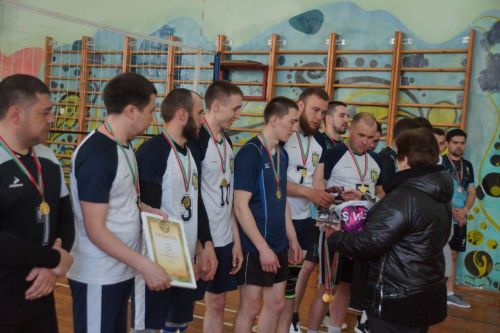 Шалинский «Легион» стал трехкратным чемпионом района по волейболу