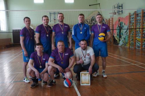 Шалинский «Легион» стал трехкратным чемпионом района по волейболу