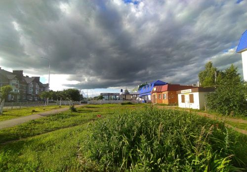 Татарстанцев предупредили о грозе, граде и сильном ветре
