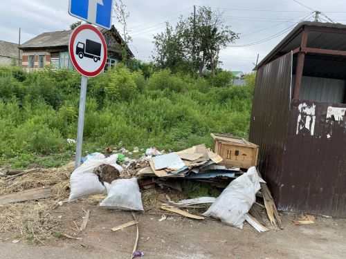 Прокуратура потребовала установить мусорные площадки в Пестречинском районе