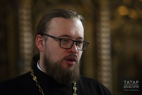 «Таких праздников в православии нет!»: священник о Яблочном, Медовом и Ореховом Спасах