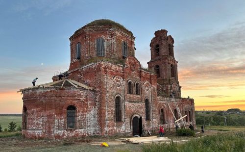 В Троицком храме в селе Верхние Девлизери состоится литургия