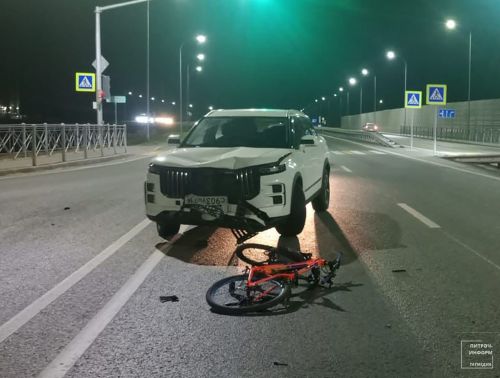 Питрәч районында велосипедчы малай автомобиль бәргәннән соң җәрәхәтләр алган