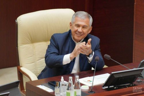 Рустам Минниханов подписал указ об индексации зарплат министров