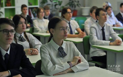 Школьные звонки заменят тематическими мелодиями в ноябре
