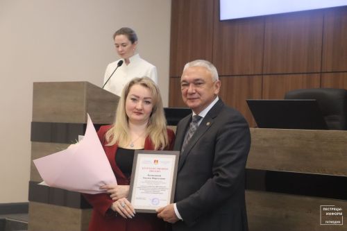 В Пестрецах наградили отличившихся представителей района