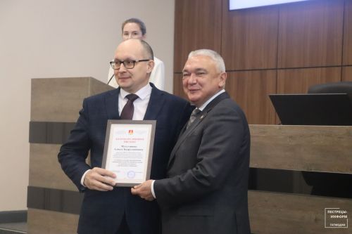 В Пестрецах наградили отличившихся представителей района
