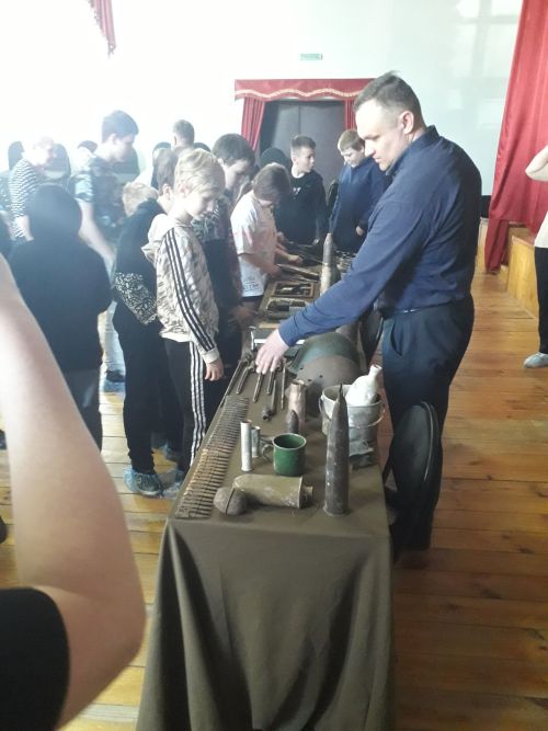 В селе Богородское состоялась встреча с руководителем поискового отряда «Выстрел»