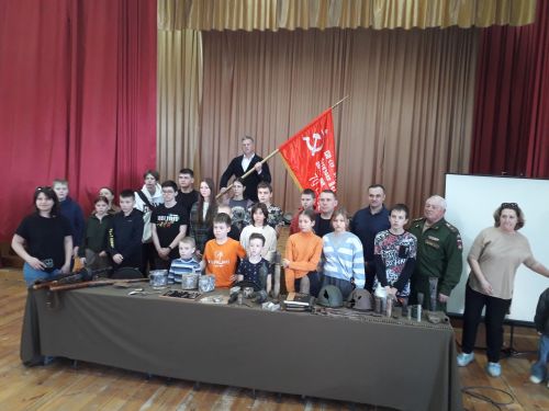 В селе Богородское состоялась встреча с руководителем поискового отряда «Выстрел»