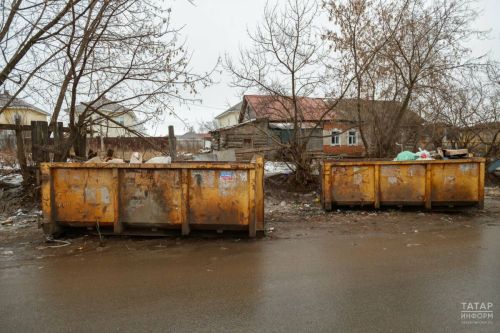 Куда жаловаться на переполненный мусорный бак во дворе