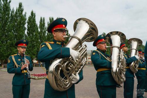 В РФ разрешили бесплатно использовать 52 песни о войне и марш «Прощание славянки»