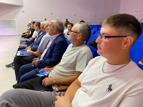 В Ленино-Кокушкино выпустились 24 студента