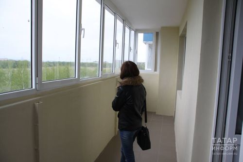Названы особенности совершения сделок с недвижимостью с лицами до 18 лет