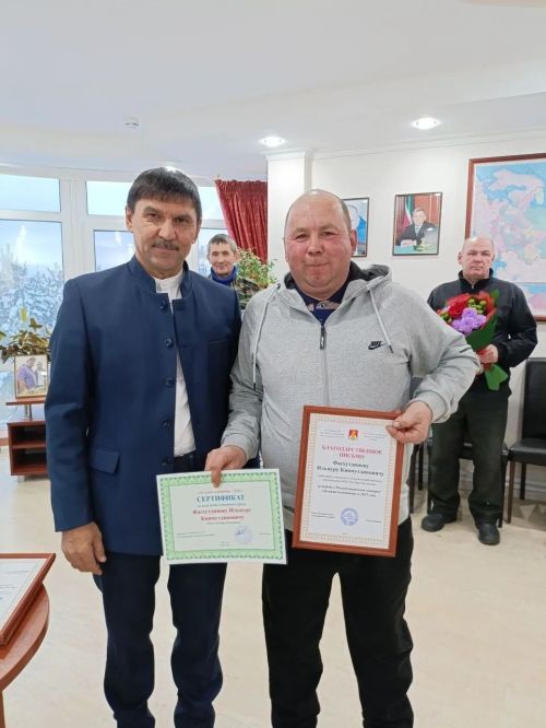Наградили сотрудников предприятия «Ак барс Пестрецы»