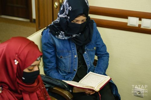 Хазрат опроверг мифы о принижении роли женщины в исламе