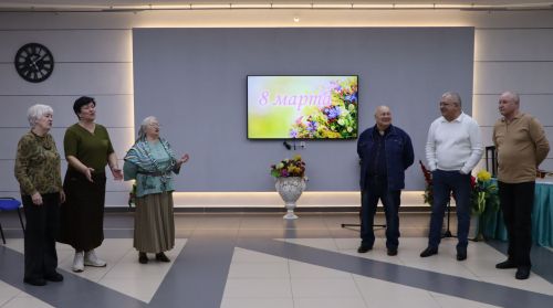 В Пестрецах организовали посиделки для старшего поколения