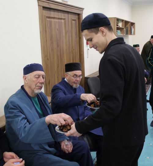 Питрәч үзәк мәчетендә район ифтары узды
