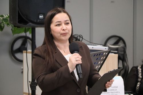 Питрәчтә шагыйрь Газинур Әхмәтҗанов белән очрашу булды