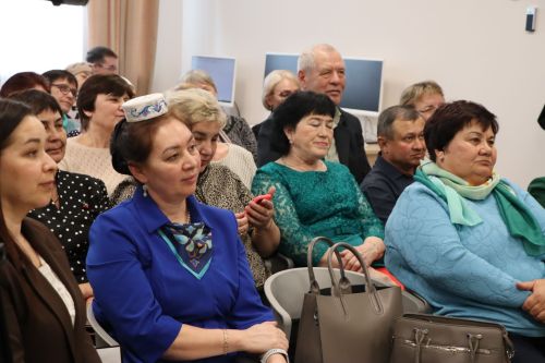 Питрәчтә шагыйрь Газинур Әхмәтҗанов белән очрашу булды