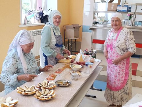 В Шалинской школе встретились одноклассники спустя 50 лет