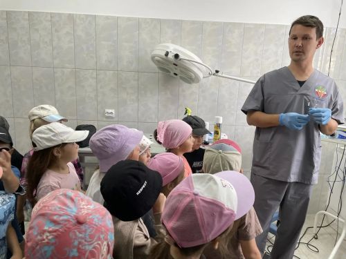 Воспитанники детсада «Колокольчик» побывали на экскурсии в ветслужбе