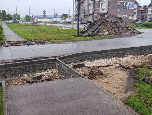 В Пестрецах у автостанции раскопали переходы: неудобства для пешеходов и водителей