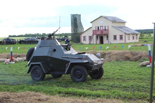 Реконструкторы рассказали, как оживляли историю на фестивале «Элбэдэн»