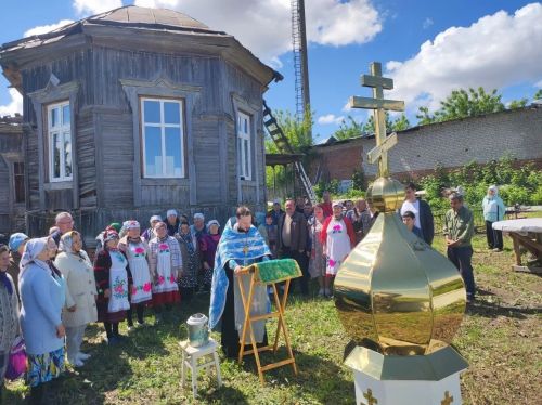 Кәвәл авылында православие чиркәвенә гөмбәзле кач урнаштырдылар