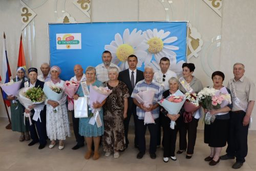 Две семьи из Пестречинского района получили медали «За любовь и верность»