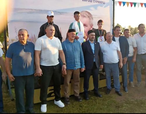 Пестречинские борцы стали призёрами турнира в Тюлячинском районе