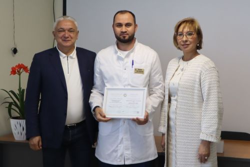 Район үзәк хастаханәсендә ТР Электрон мактау тактасы лауреатларына таныклыклар тапшырдылар