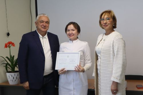 Район үзәк хастаханәсендә ТР Электрон мактау тактасы лауреатларына таныклыклар тапшырдылар