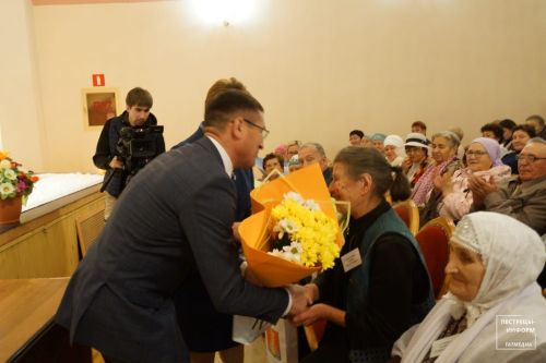 Концерт ко Дню пожилых людей