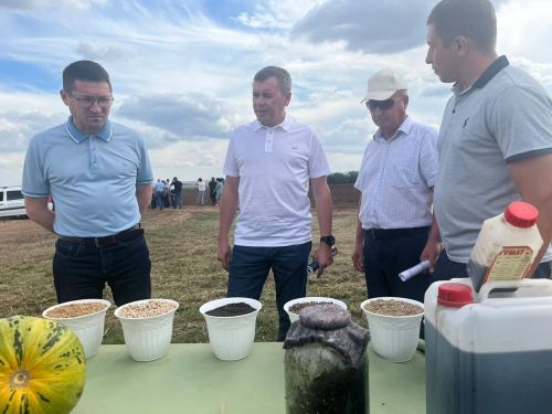 Заместитель Премьер-министра РТ - министр сельского хозяйства и продовольствия РТ Марат Зяббаров прибыл с рабочей поездкой в Пестречинский муниципальный район