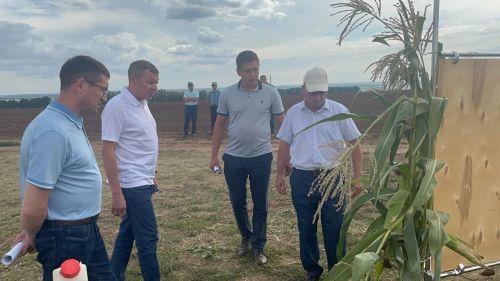 Заместитель Премьер-министра РТ - министр сельского хозяйства и продовольствия РТ Марат Зяббаров прибыл с рабочей поездкой в Пестречинский муниципальный район