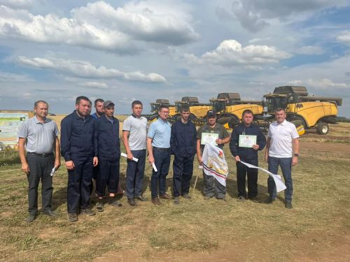 Заместитель Премьер-министра РТ - министр сельского хозяйства и продовольствия РТ Марат Зяббаров прибыл с рабочей поездкой в Пестречинский муниципальный район