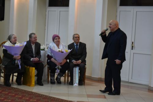 Пестречинцев поздравили с золотой и изумрудной свадьбами